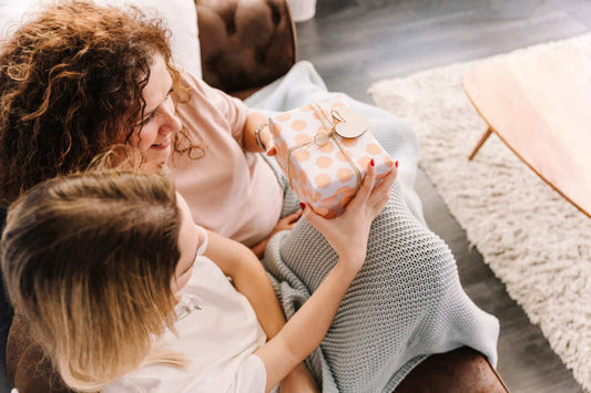 12 fantastiske gaver til en nybagt mor - Til ethvert budget      alt tag: Edit